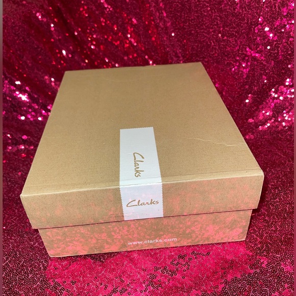 Clarks Trace Fawn Boots - Picture 4 of 4